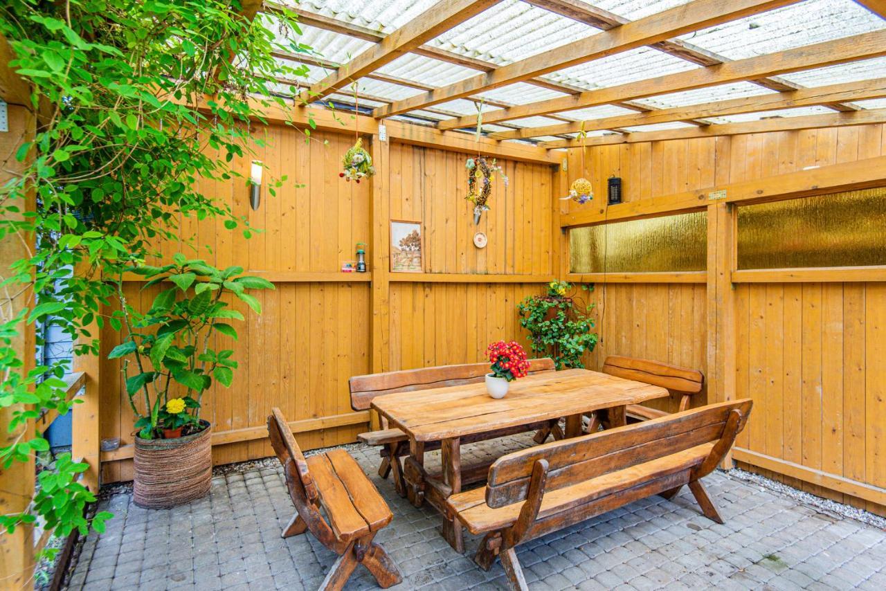 Po Juros Banga Hotel Palanga Kültér fotó